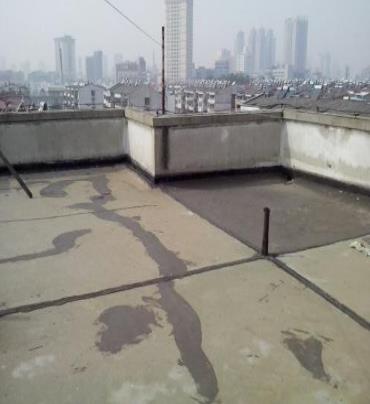 鹤壁漏水维修 楼顶漏水是什么原因，楼顶漏水维修方法是什么?